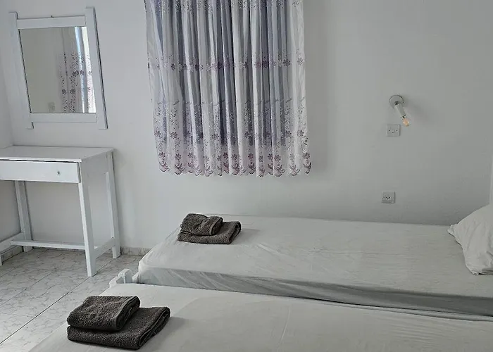 Pleasure Blackbeach Santorini