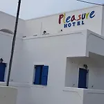 Pleasure Blackbeach Santorini بيريسا