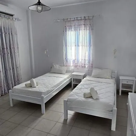 Pleasure Blackbeach Santorini Guest house