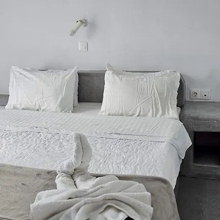 Pleasure Blackbeach Santorini 3* Perissa (Santorini)