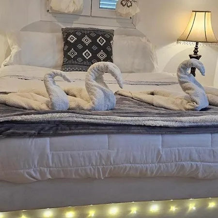 Pleasure Blackbeach Santorini