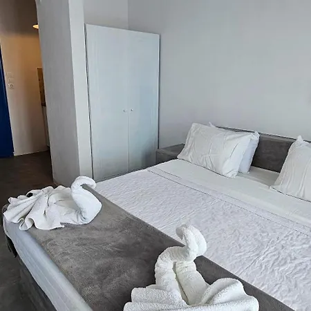 Pleasure Blackbeach Santorini Guest house 3*