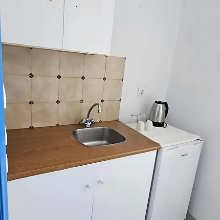 Pleasure Blackbeach Santorini 게스트하우스 3*