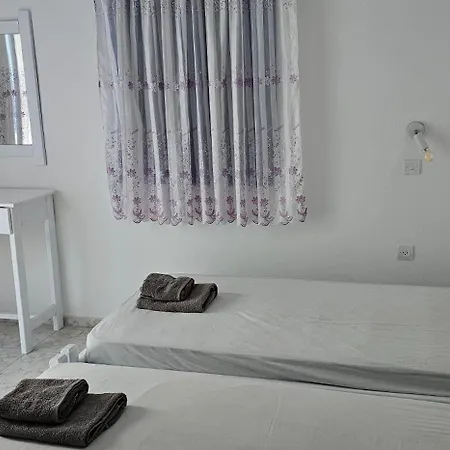 게스트하우스 Pleasure Blackbeach Santorini 페리사