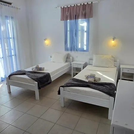 Pleasure Blackbeach Santorini 3*