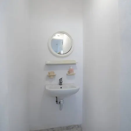 Pleasure Blackbeach Santorini 3*