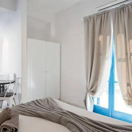 Pleasure Blackbeach Santorini 3* Perissa (Santorini)