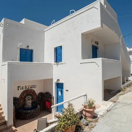 Pleasure Blackbeach Santorini 3* Perissa (Santorini)