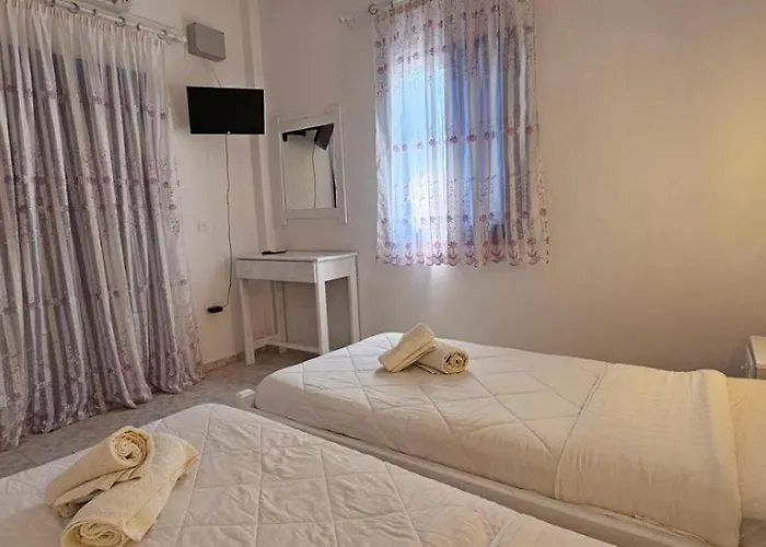 Pleasure Blackbeach Santorini 게스트하우스 페리사