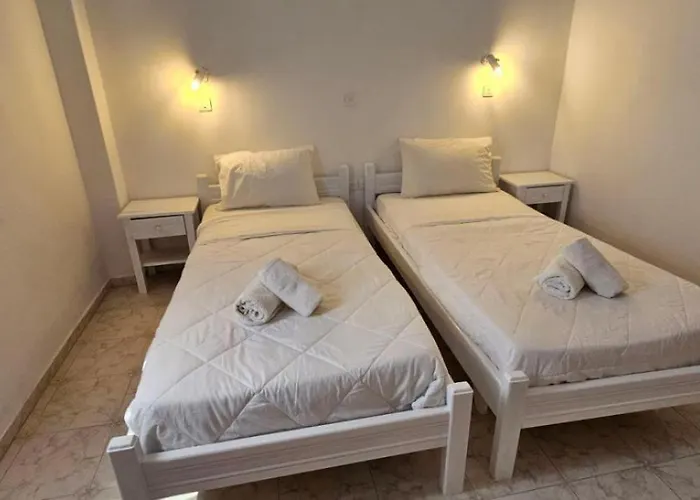 게스트하우스 Pleasure Blackbeach Santorini 3*