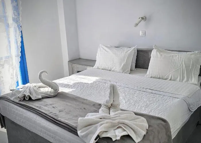 Pleasure Blackbeach Santorini