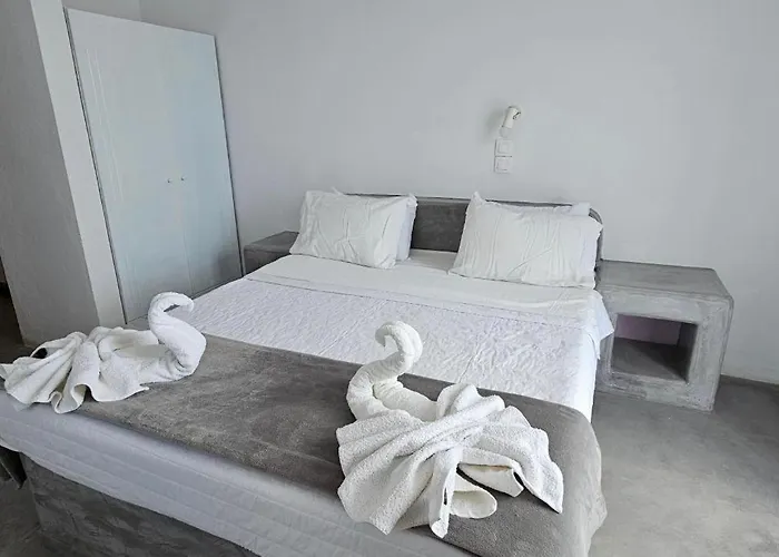 Pleasure Blackbeach Santorini 게스트하우스 페리사