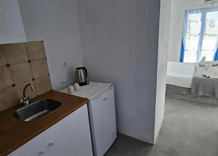 Pleasure Blackbeach Santorini 게스트하우스 페리사