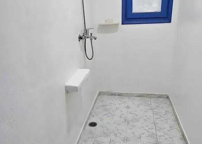 Pleasure Blackbeach Santorini 3* 페리사