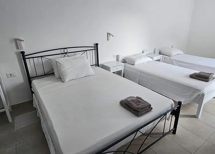 Pleasure Blackbeach Santorini