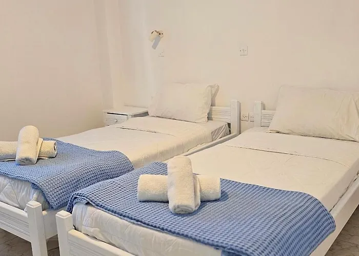 Pleasure Blackbeach Santorini 게스트하우스 페리사