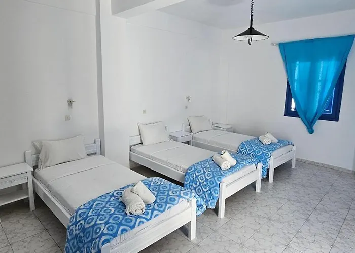 Πανσιόν Pleasure Blackbeach Santorini Περίσσα