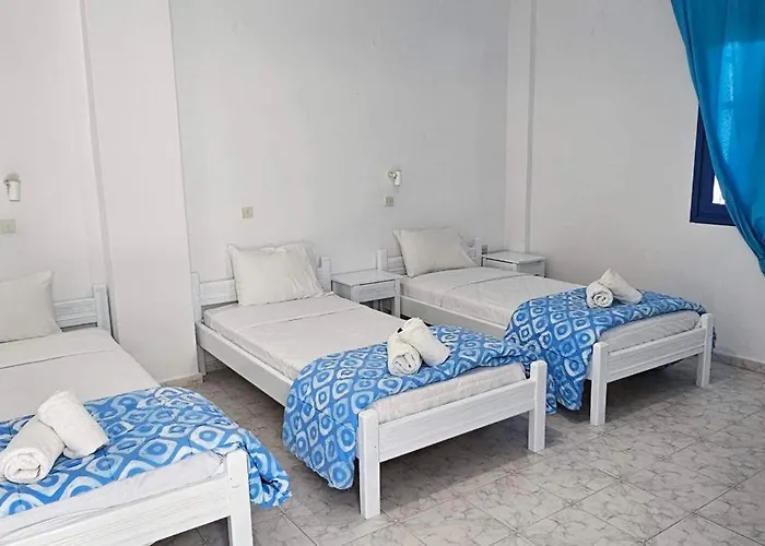 Πανσιόν Pleasure Blackbeach Santorini