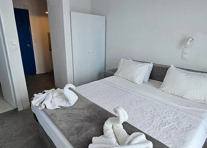 Pleasure Blackbeach Santorini Πανσιόν 3*