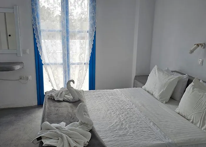 Pleasure Blackbeach Santorini 게스트하우스 페리사