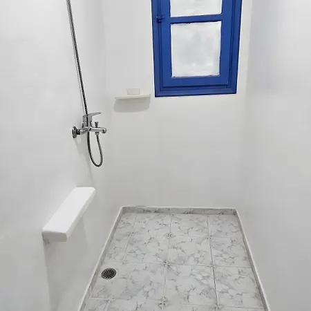 Pleasure Blackbeach Santorini 3* Перисса