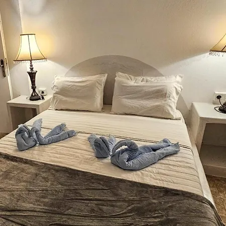 Pleasure Blackbeach Santorini 3* Перисса