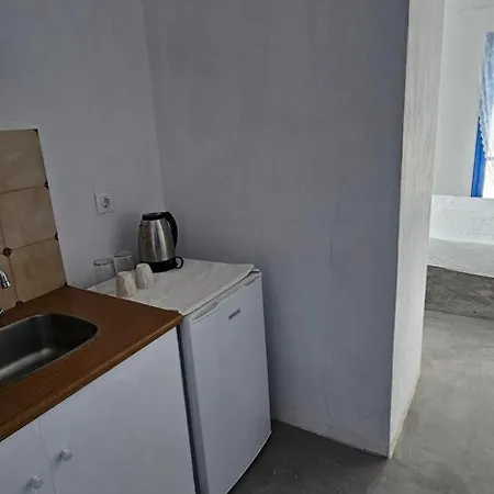 Pleasure Blackbeach Santorini Гостевой дом Перисса