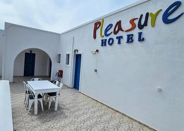 Pleasure Blackbeach Santorini ゲストハウス ペリッサ