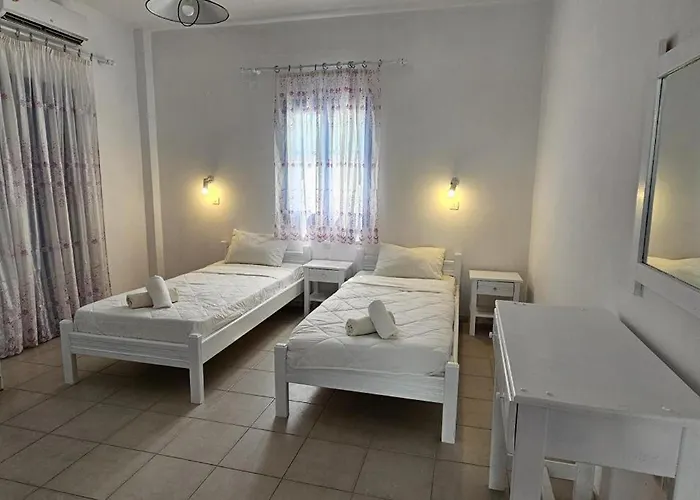 Pleasure Blackbeach Santorini Konukevi