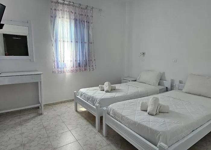 Pleasure Blackbeach Santorini 3* ペリッサ